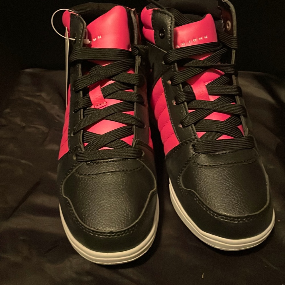 Sean Jean black and pink sneakers. New. Never worn.